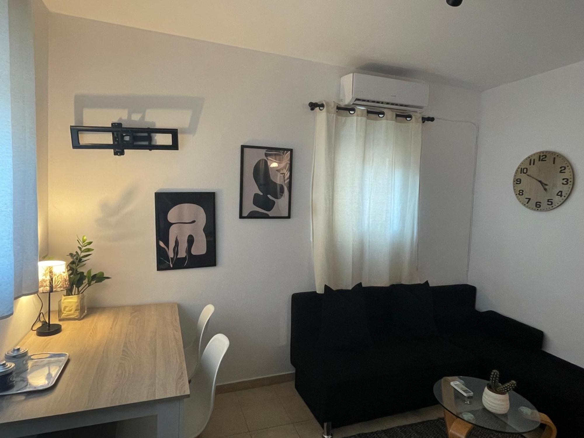 Semi-Basement 250M From Sea, Nea Chili Appartement Alexandroupolis Buitenkant foto